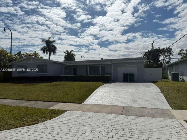 Building Photo - 19020 SW 91st Ave