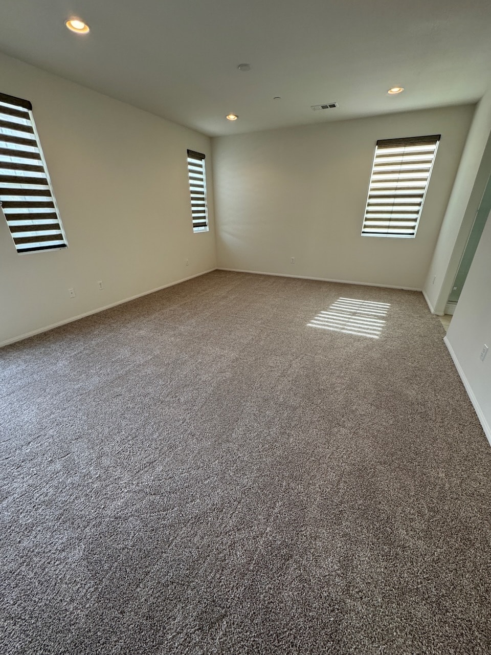 Building Photo - 523 Pioneer St