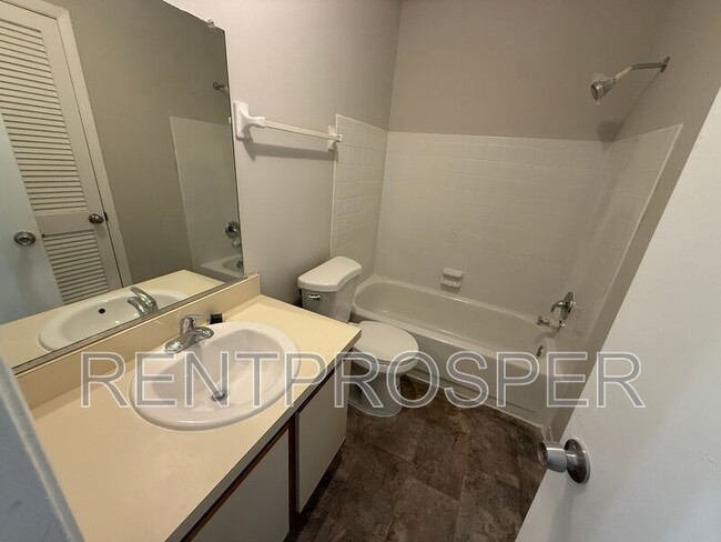 Building Photo - 4419 S Semoran Blvd