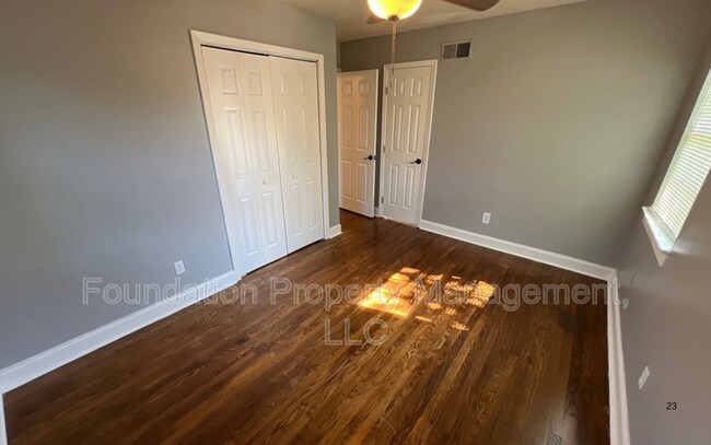 Building Photo - 4347 Melwood St