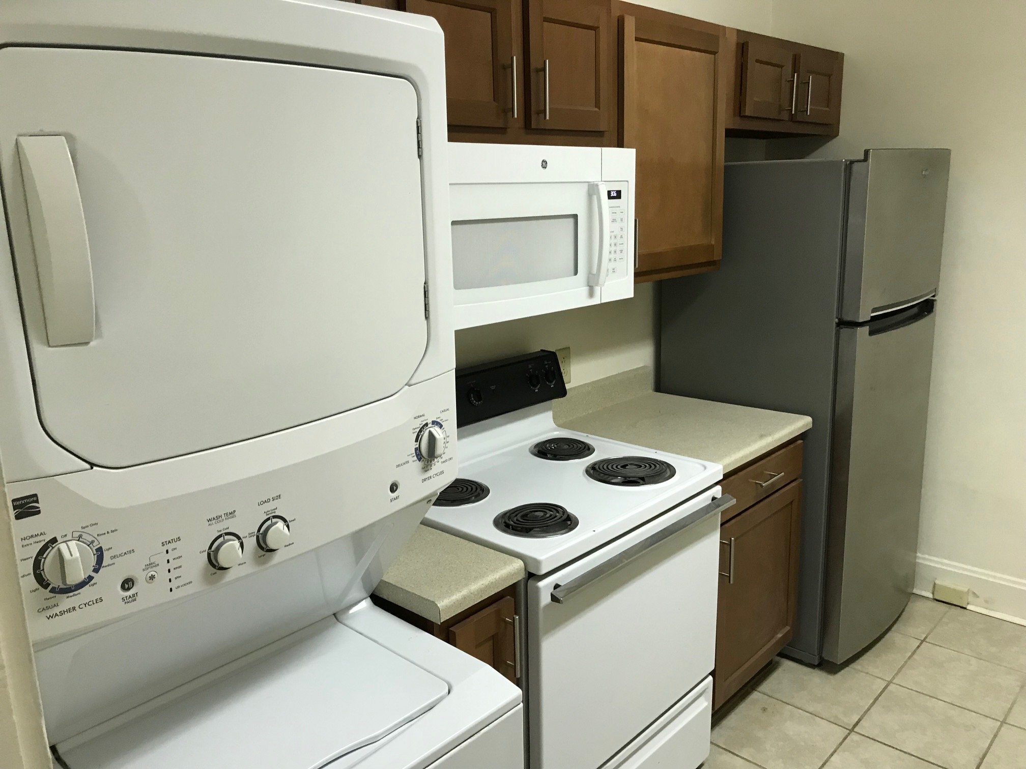 Building Photo - 616 John Marshall Dr