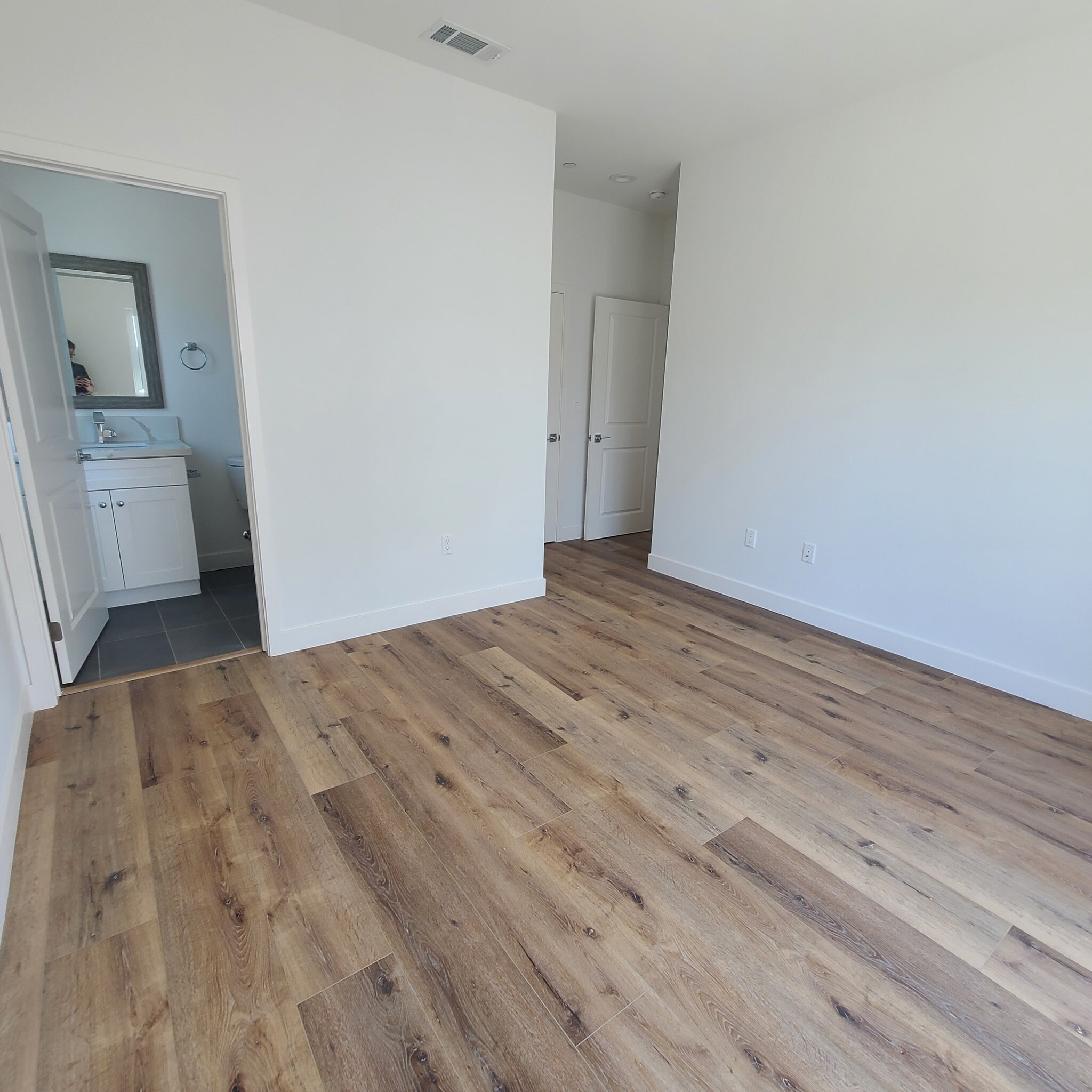 Building Photo - 13826 Bessemer St