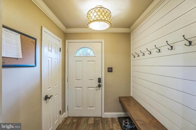 Building Photo - 76 S Forge Manor Dr