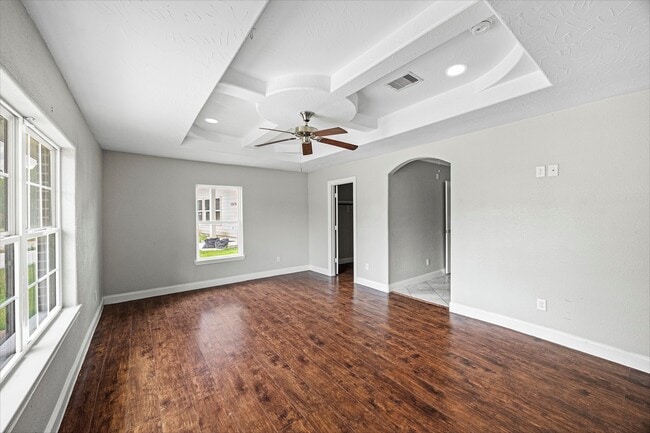 Building Photo - 1209 Dogwood Dr