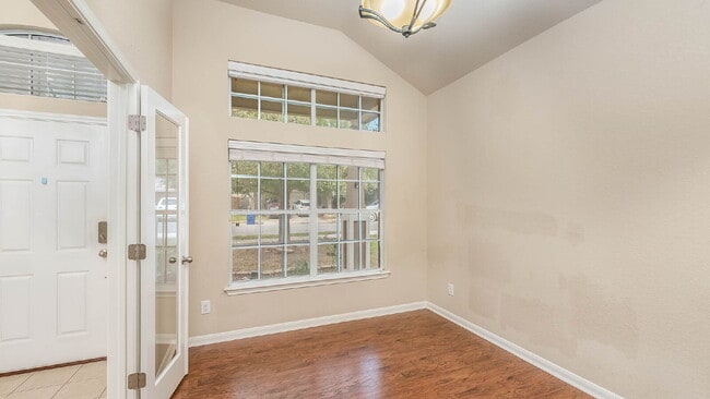 Building Photo - 209 Ranch House Rd