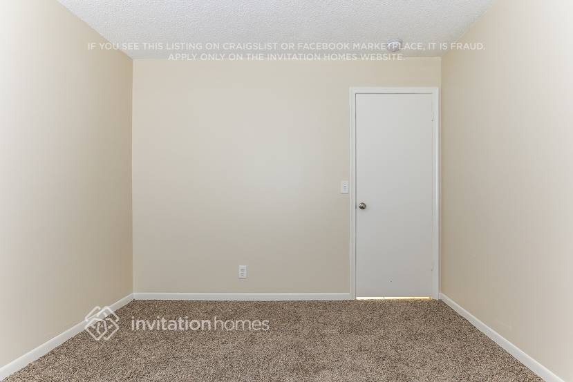 Building Photo - 4131 Ixora Ct S