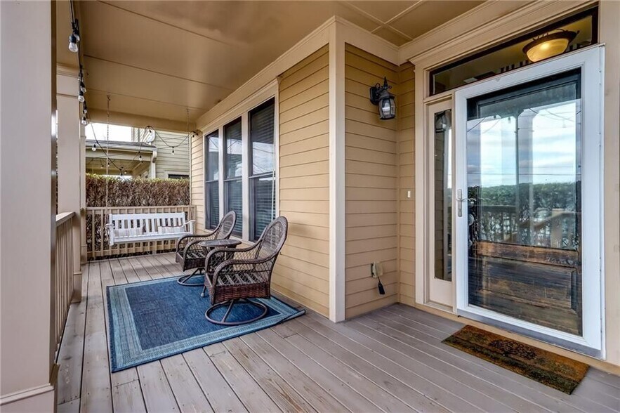 Building Photo - 345 Chastain St SE