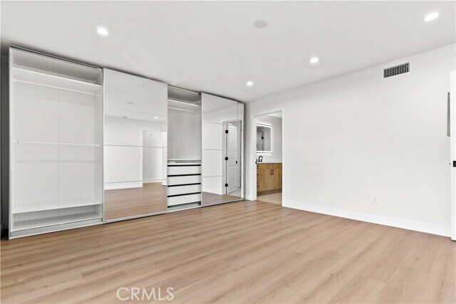 Building Photo - 552 Hahn Ave