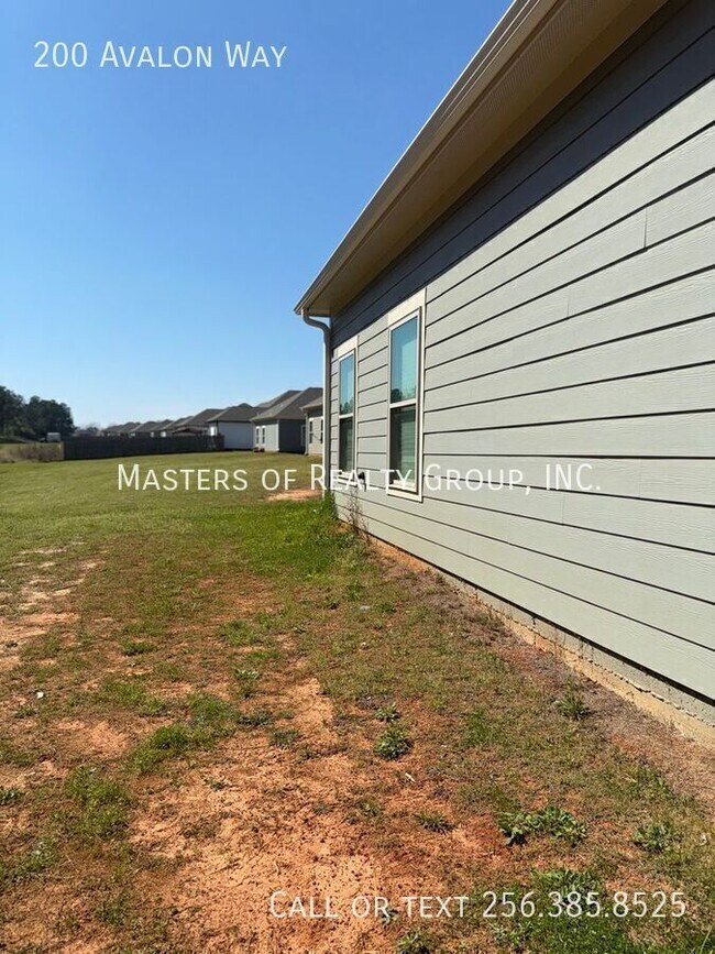 Building Photo - 200 Avalon Wy