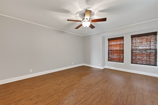 Building Photo - 6351 Briar Rose Dr