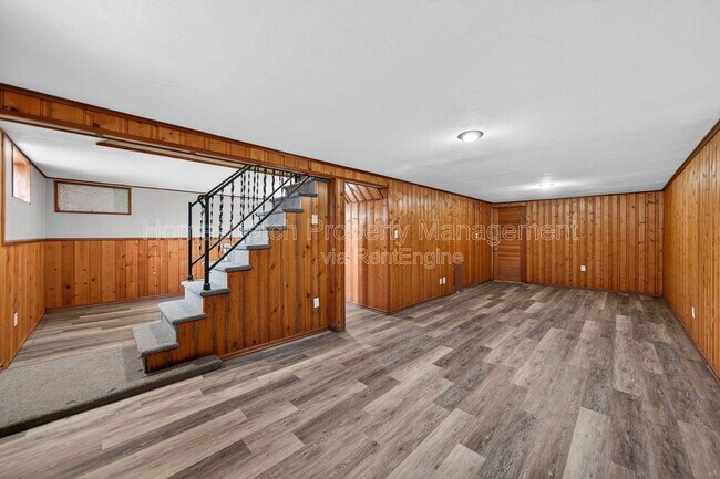 Building Photo - 10201 Surf Dr