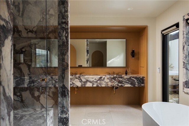Building Photo - 2703 Via Montecito