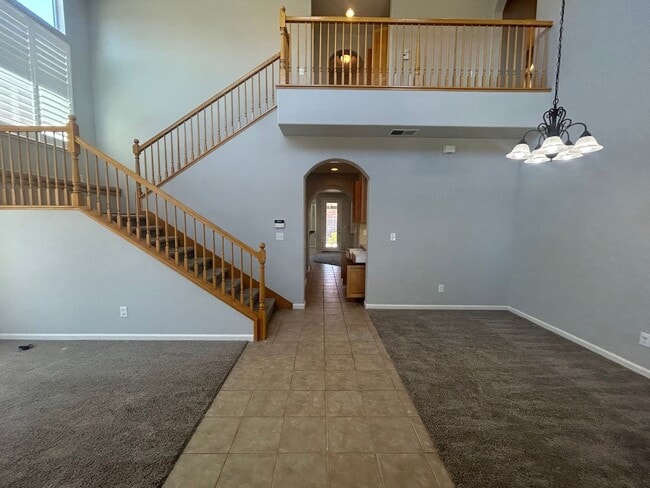 Building Photo - 5801 Eisenhower Dr