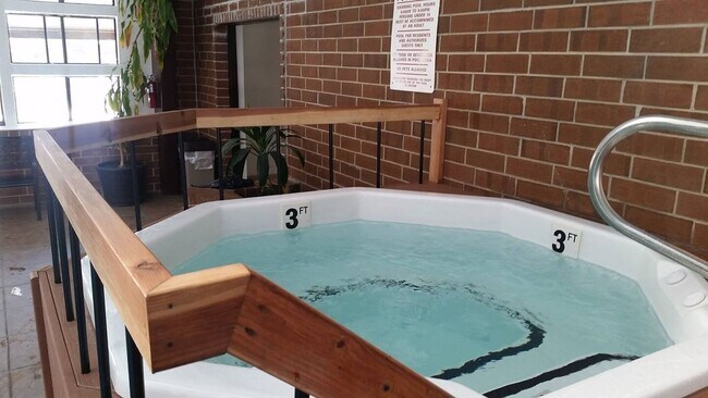 Building Photo - 716 Lagoon Dr