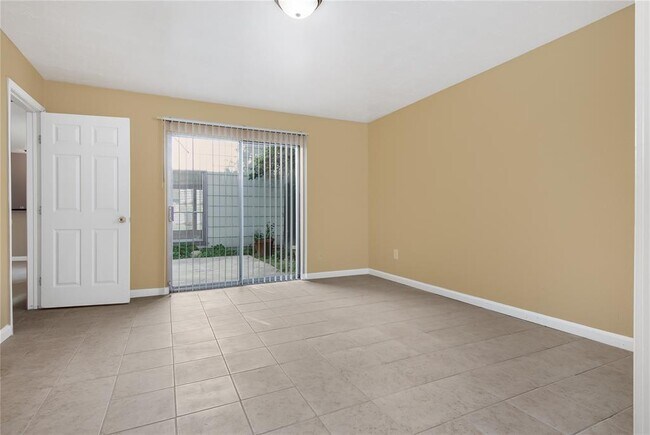 Building Photo - 12223 W Village Dr