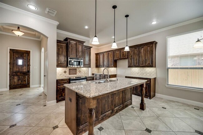 Building Photo - 1433 Nacona Dr