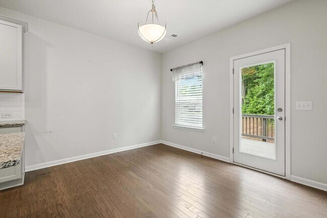 Building Photo - 6215 Vista Crossing Way