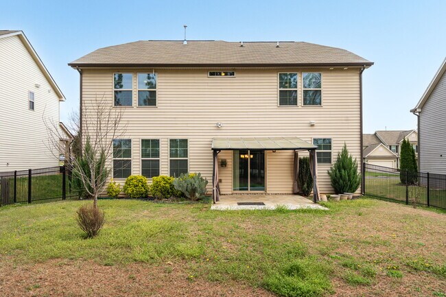 Building Photo - 602 Applecross Dr