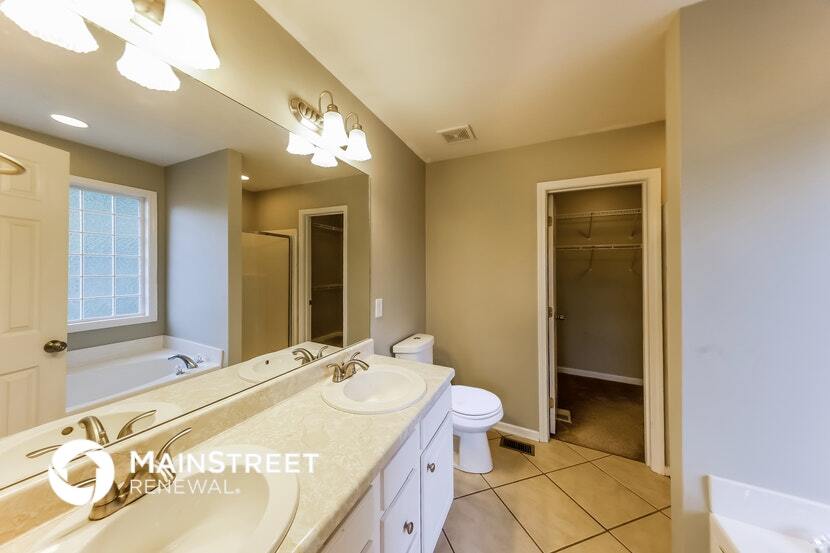 Building Photo - 160 Laurel Oak Ln