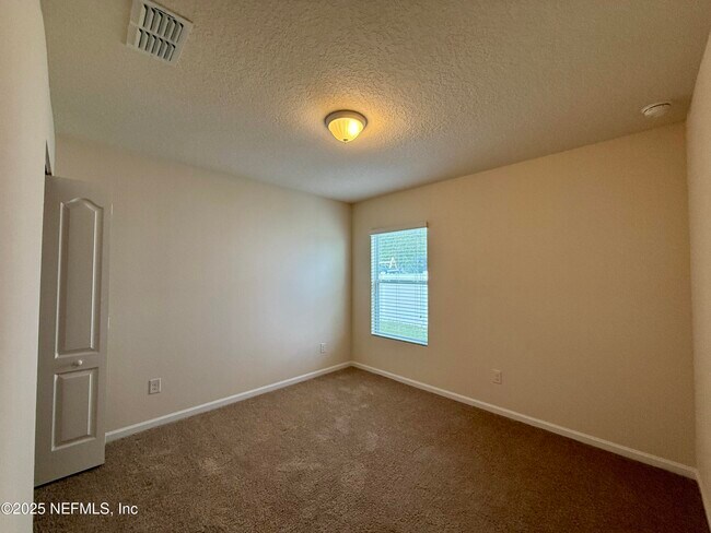 Building Photo - 3635 Summit Oaks Dr