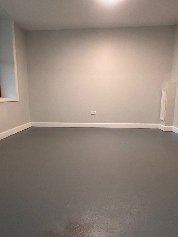 Building Photo - 1101 W 16th St