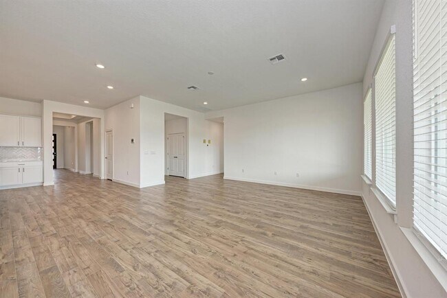 Building Photo - 1820 Crooked Crk St