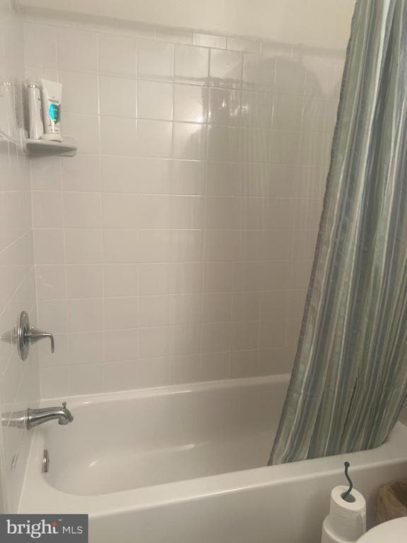 Building Photo - 12429 Willow Falls Dr