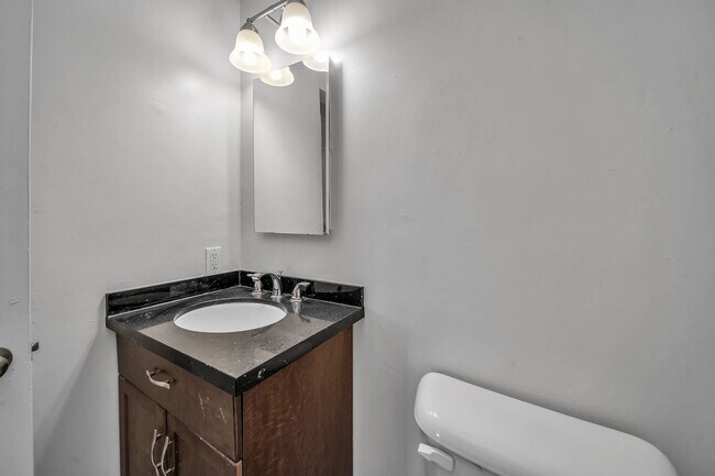 Building Photo - 336
