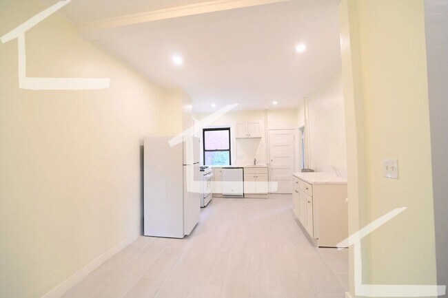 Primary Photo - Top-notch and stunning apartment