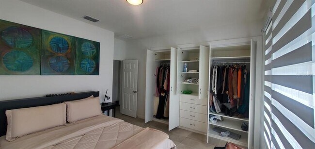 Building Photo - 11987 Globe St