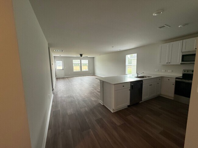 Building Photo - 1218 Black Kite Ct SW