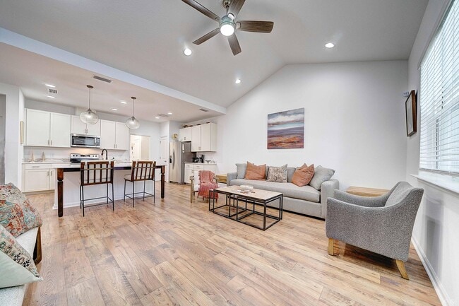 Building Photo - 8980 Coral Reef Wy