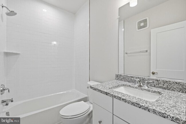 Building Photo - 44481 Wolfhound Sq