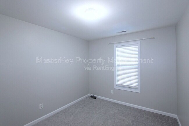 Building Photo - 3215 Polite Ln