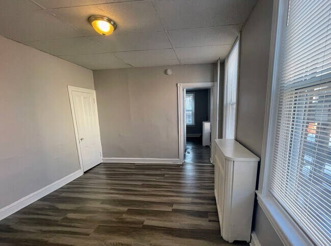 Building Photo - 1242 W Allegheny Ave