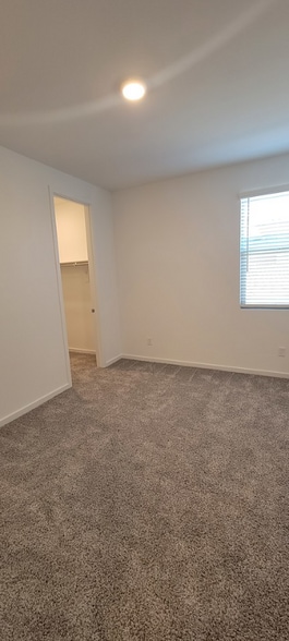 Building Photo - 20200 W Rancho Dr