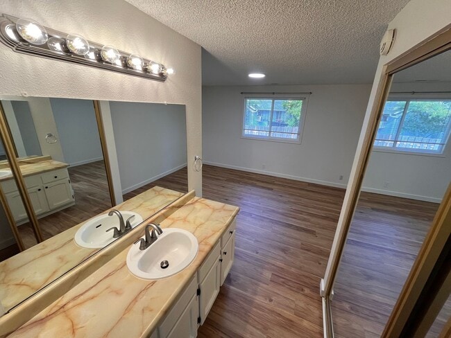 Building Photo - Snag This Rare Gem! 3 Bed, 2 Bath Ranch on a Large Lot