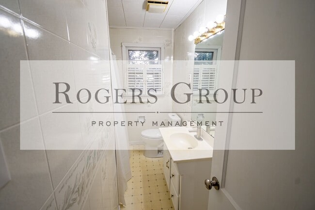 Building Photo - 1211 Parham St