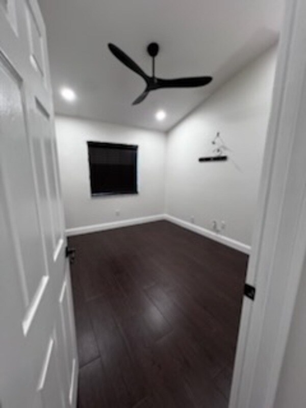 Building Photo - 821 Copperfield Terrace