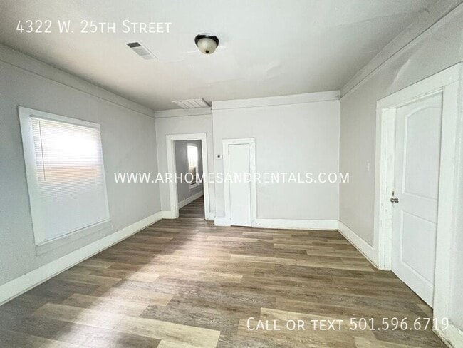 Primary Photo - 4322 W 25th St