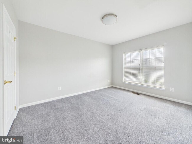 Building Photo - 4587 Whittemore Pl