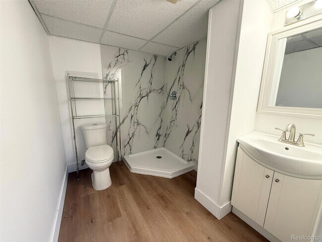 Building Photo - 24706 Bashian Dr