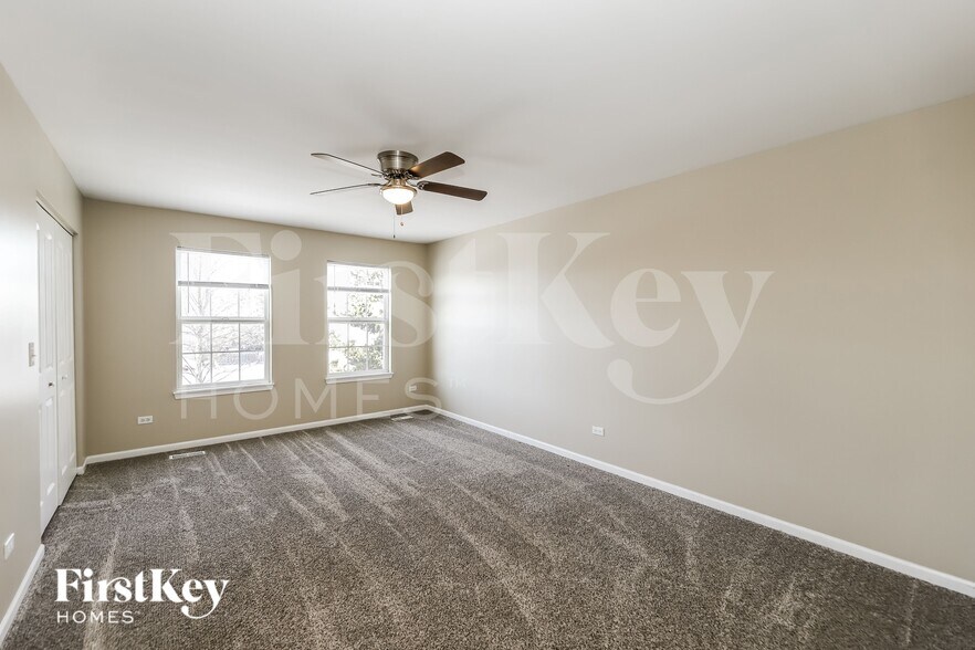 Building Photo - 6641 Ayre Dr