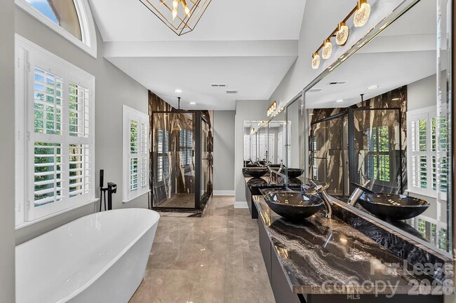 Building Photo - 4811 Old Course Dr
