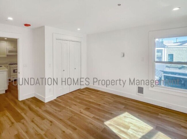 Building Photo - 14 Princess Ln