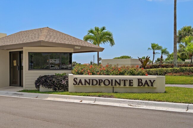 Building Photo - 19800 Sandpointe Bay Dr