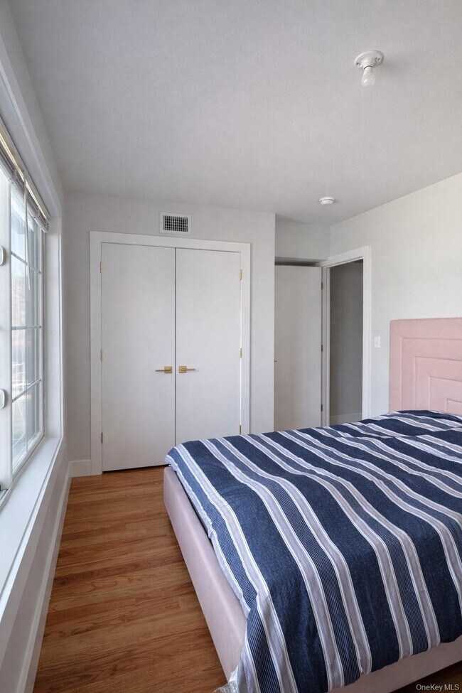 Building Photo - 1140 NY-52