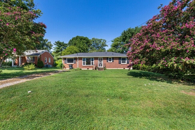 Building Photo - 5003 Hasty Dr