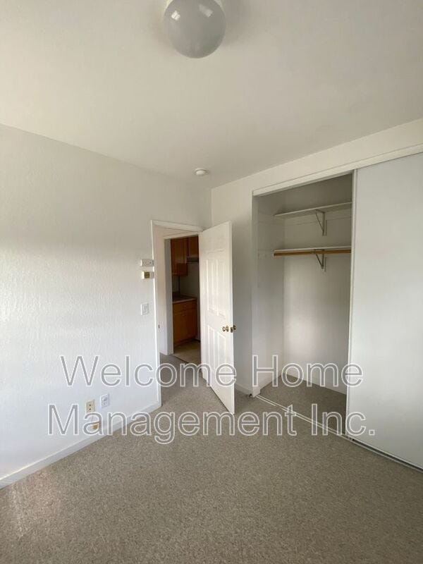 Building Photo - 1426 Henry St