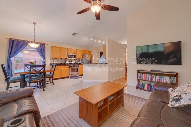 Building Photo - 1439 Sunningdale Way